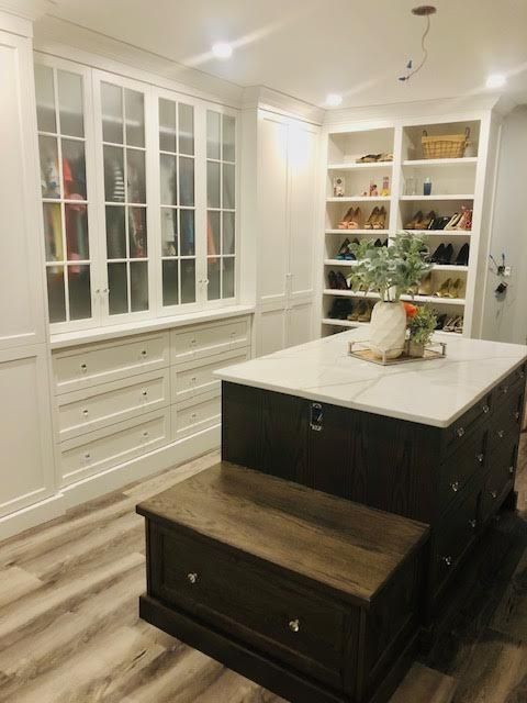 Custom Closets & Mudrooms